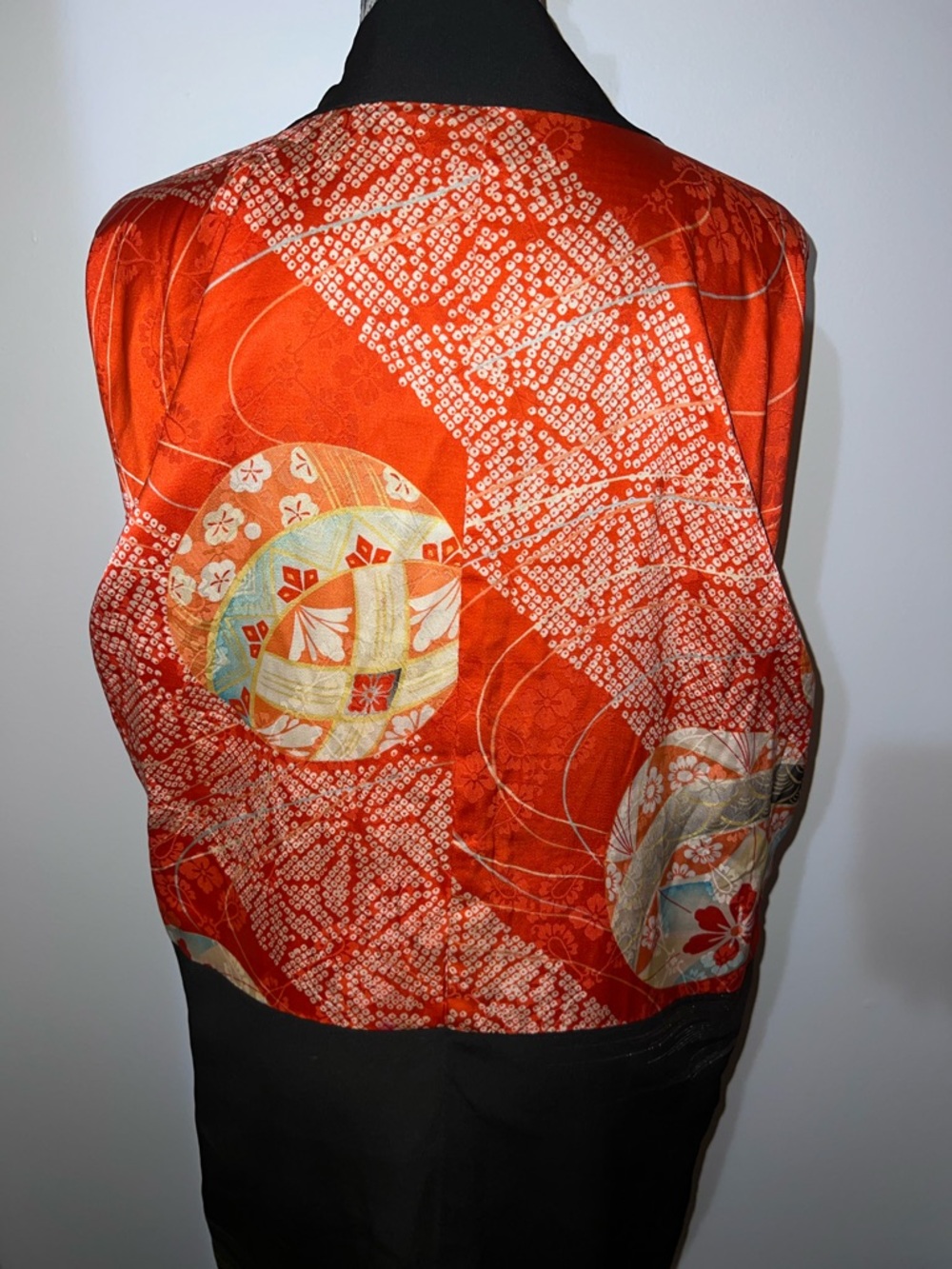 Vintage Japanese Silk Kurotomesode Kimono Hand Painted Floral Gold Embroidery - Picture 13 of 16